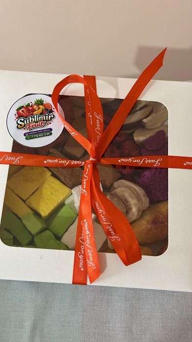 Сублимированный фрукты и мороженное