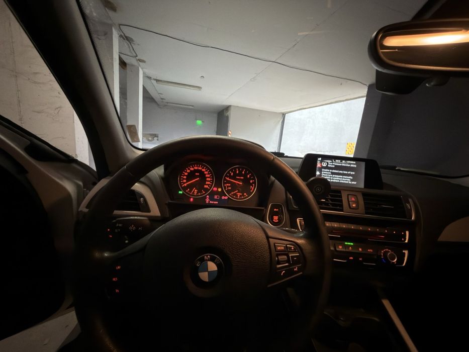 BMW 1 Series в бяло