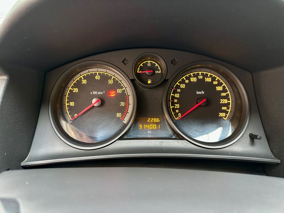 Opel Astra H 2013 1.6 benzina 116CP, bine intretinuta, in stare buna