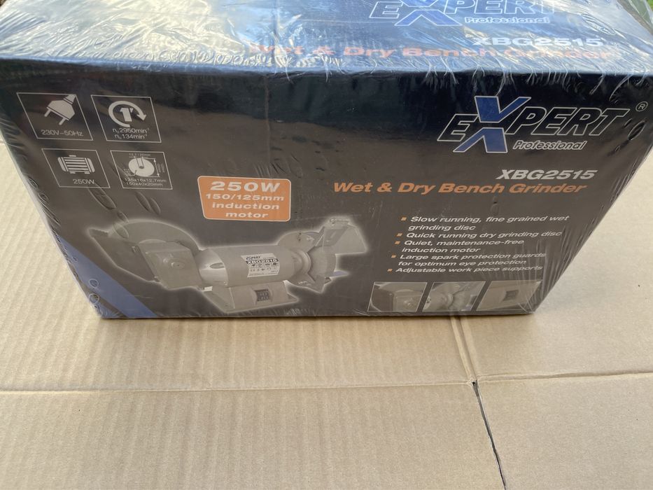 Polizor de banc uscat si umed Expert Professional XBG2515 250w 125/150 SIGILAT