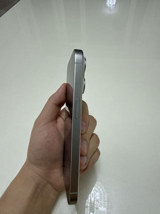 iPhone 15 pro 256 гб