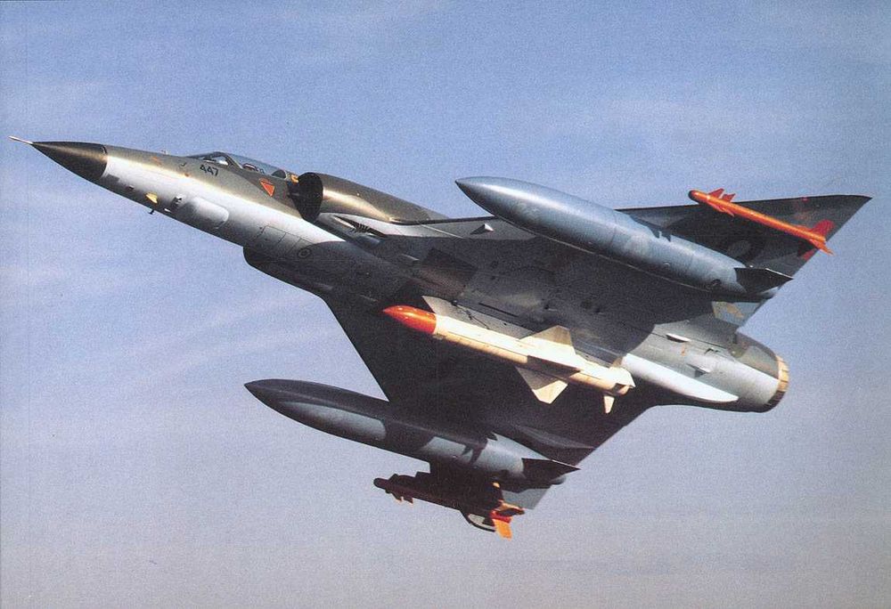 сборная модель конструктор самолёта Mirage IIIE 1/72 NOVO!
