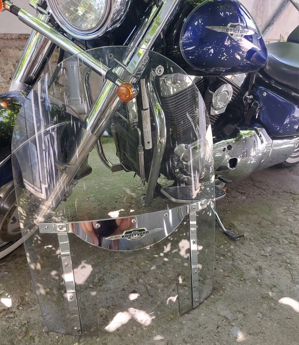 Suzuki Boulevard C90