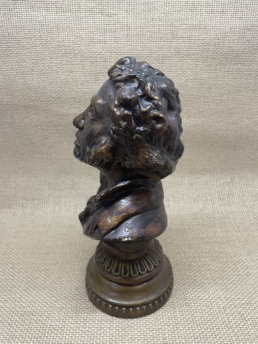 Статуэтка Пушкина