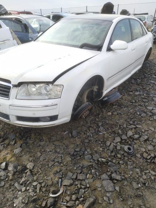 Dezmembrez Audi A8 3.0i 8E