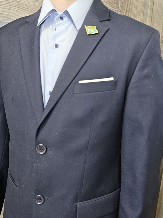 Школьный  костюм