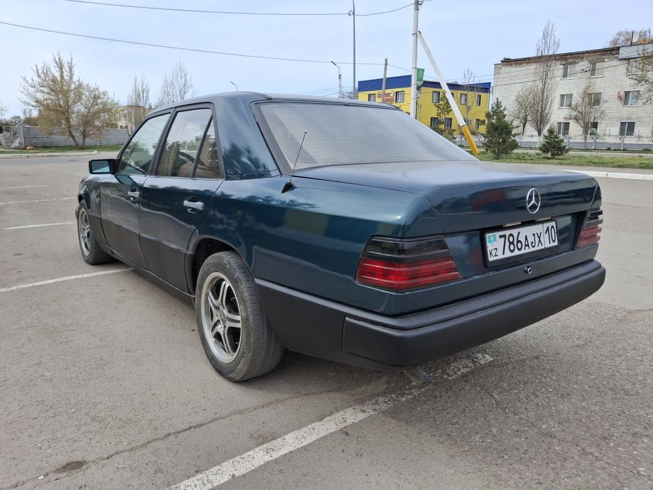 Продам мерседес 124