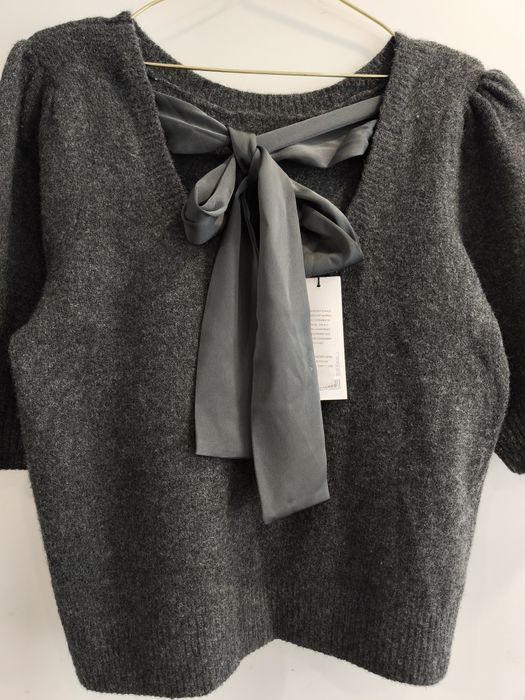 Neo Noir пуловер с панделка на гърба р-р С/М