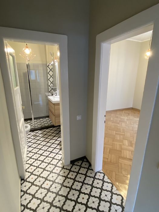 Proprietar, 2 camere în vilă interbelică · 60 mp · 2 balcoane · centrală proprie