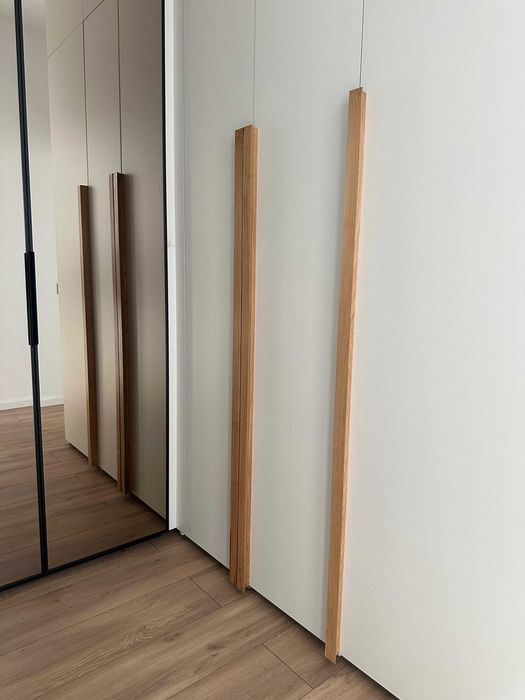 Manere mobilier din stejar .asiv