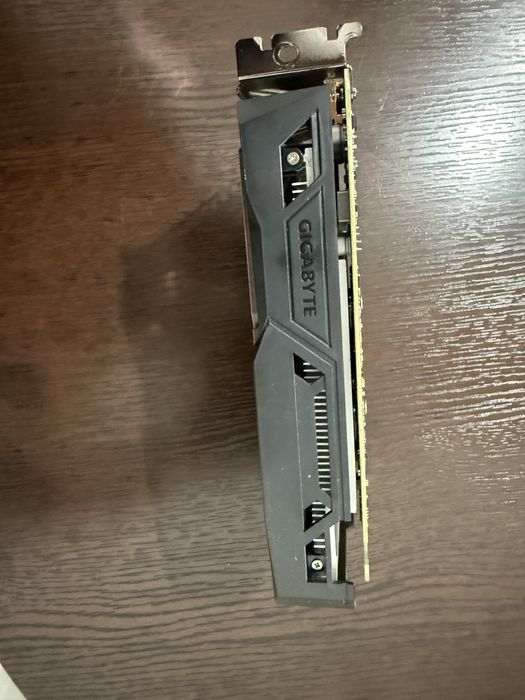 Видеокарта GTX 1050