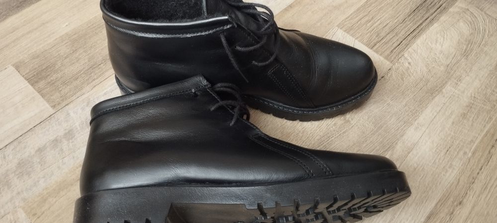 Нови дамски боти от естествена кожа.36 номер