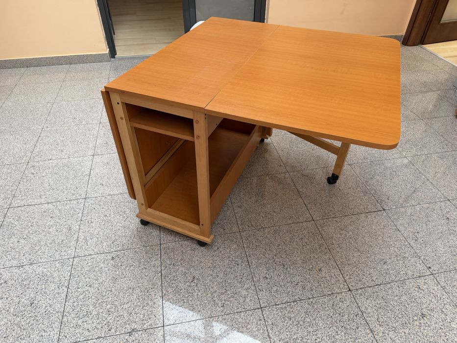 Masa 4-6 persoane rabatabila