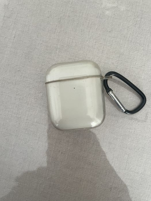 Продам AIRPODS 1 original