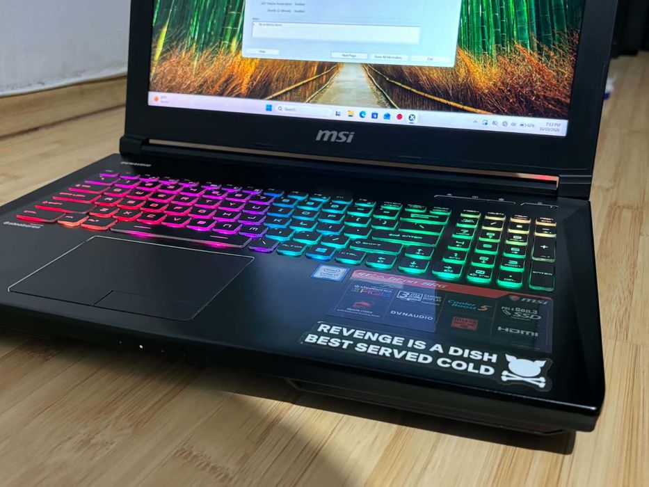Laptop Msi TITAN GT63 i7 cu GTX 1080 de 8GB si 32 GB RAM