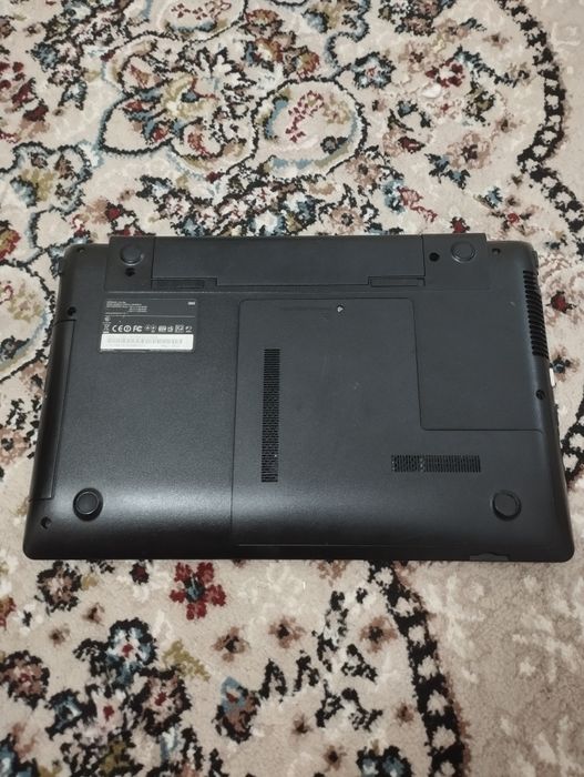 Samsung 300E zapchast uchun i3 Nvidia 4GB RAM hamda bonus