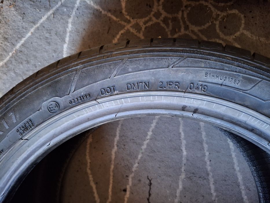 255 40 17 Dunlop DOT 2019 vara NOI