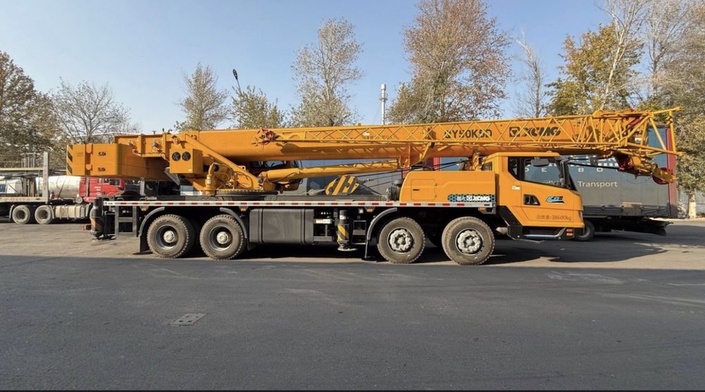 Продается авто кран XCMG наличе в Ташкенте