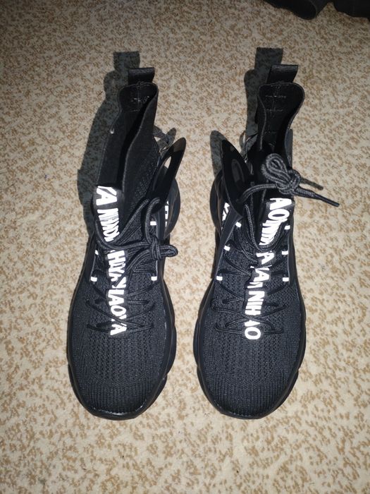 Кроссовки 41 размер новые