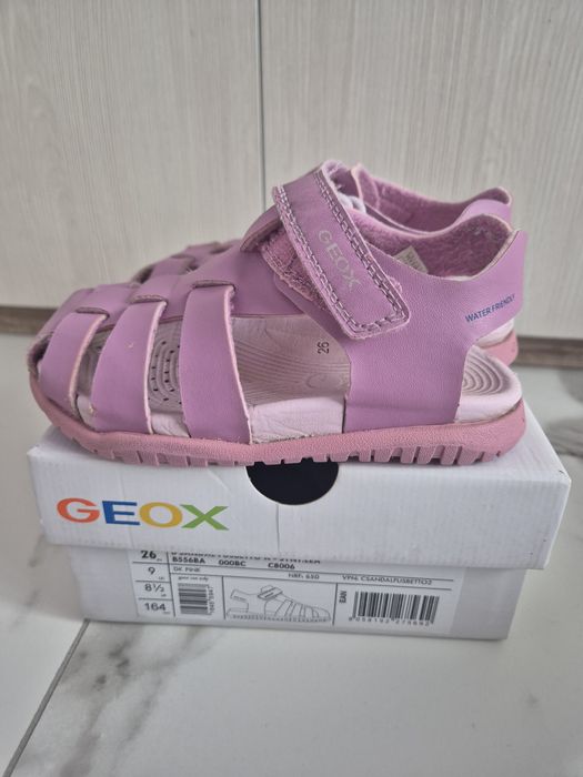 Сандали  GEOX  номер  26