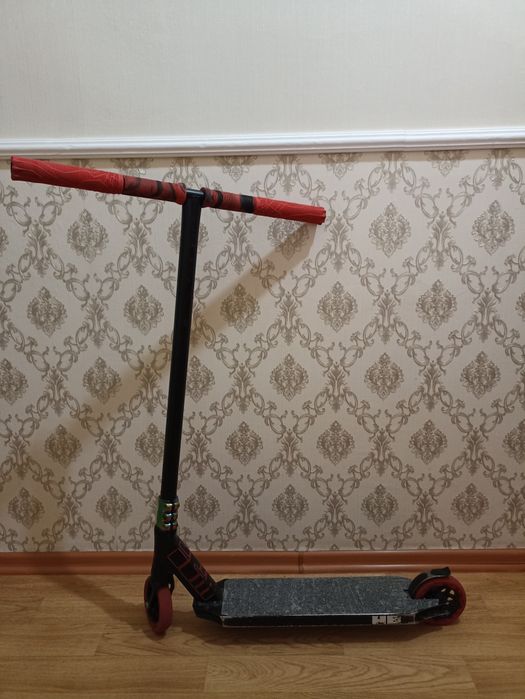 Трюковой самокат Hipe H8