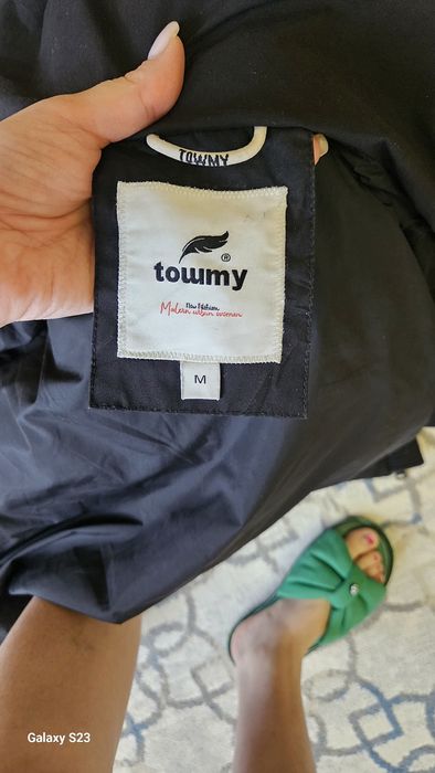 Продам женскую куртку