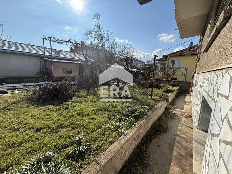 Само в Ера Имоти Хасково! Просторна самостоятелна къща в Димитровград