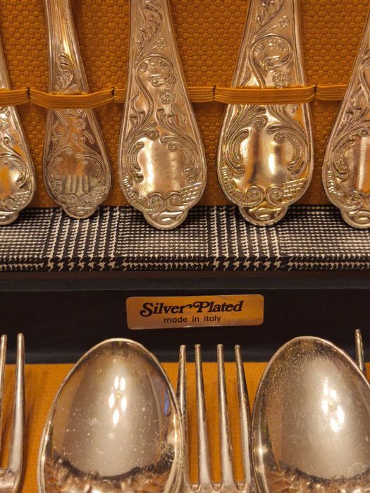 Set de tacâmuri din argint 800