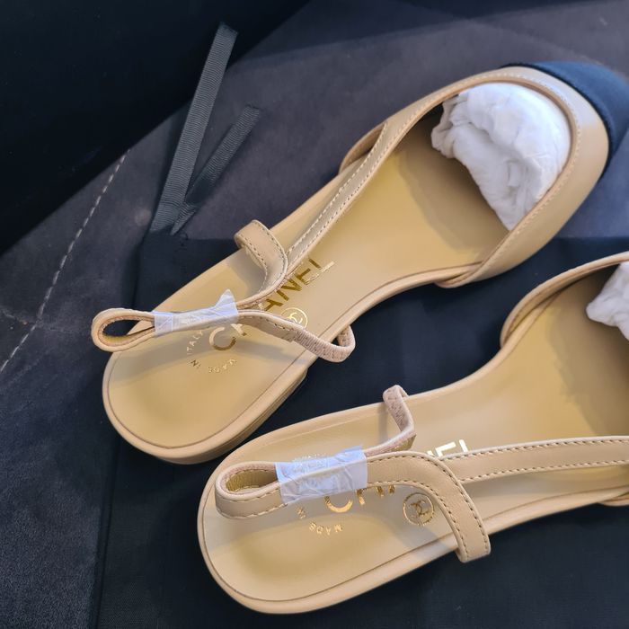 Sandale Chanel Beige black beige - marimea 36-40/video/imediat