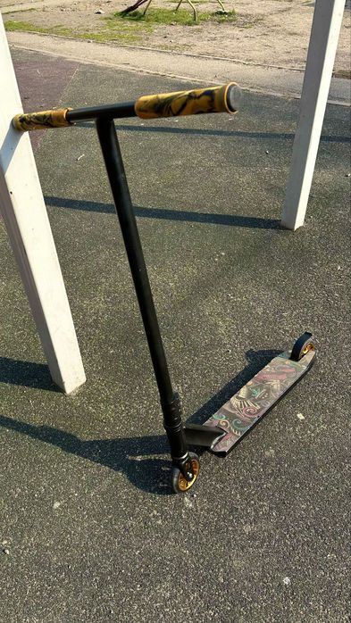 Самокат в отличном состоянии