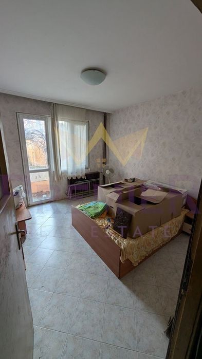 Продава се Тристаен апартамент в Варна, Младост 2 - 70 кв.м за 1900 €/кв.м - Снимка #2