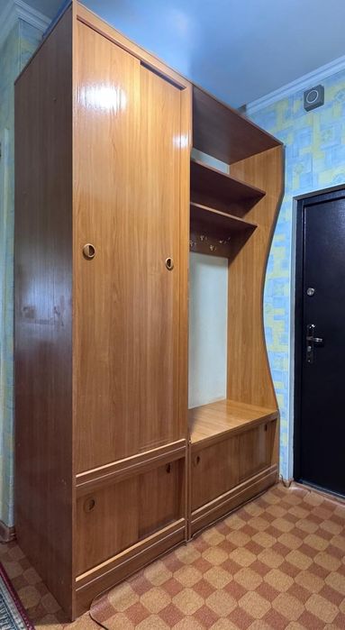 Срочно продам!  Прихожая