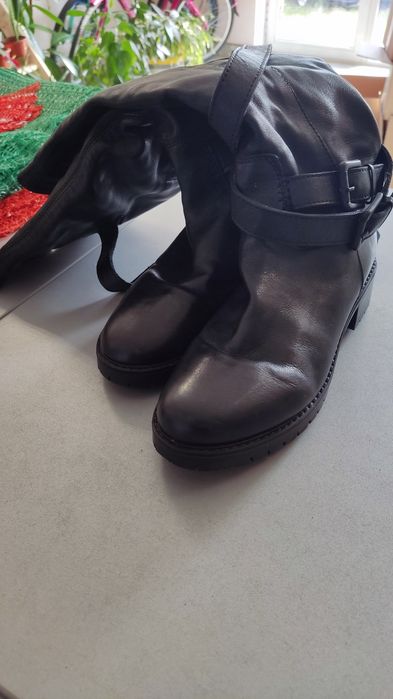 Cizme din piele naturala