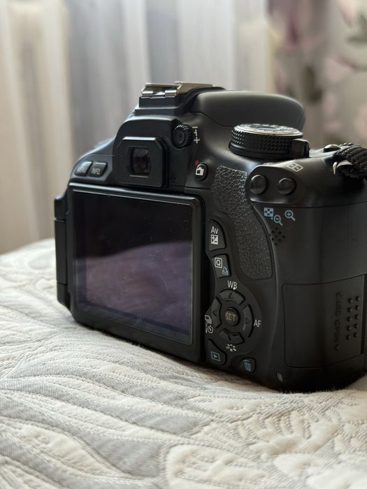Фотокамера Canon Eos600D