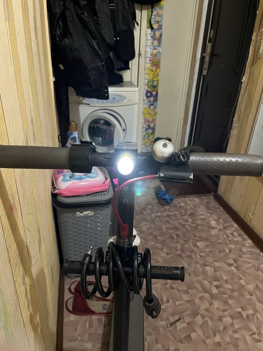 продам самокат hiaomi m365
