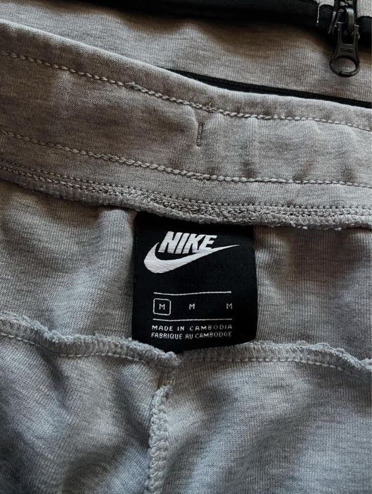 Nike tech gri old season