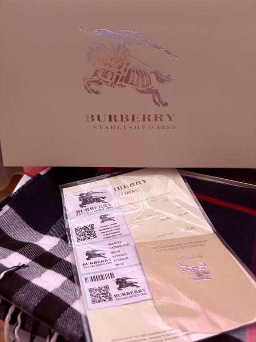 Кашмирен шал Burberry