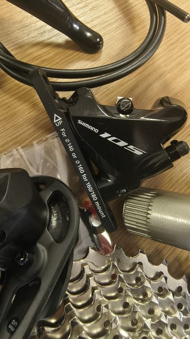 GROUPSET: Shimano 105 R7000 - 2X11 SPEED – Hydraulic Brakes