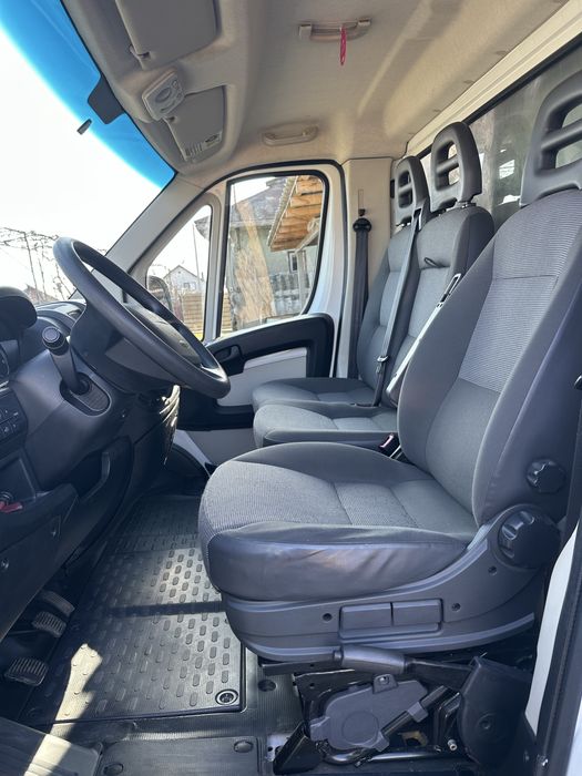 Peugeot boxer cu lift