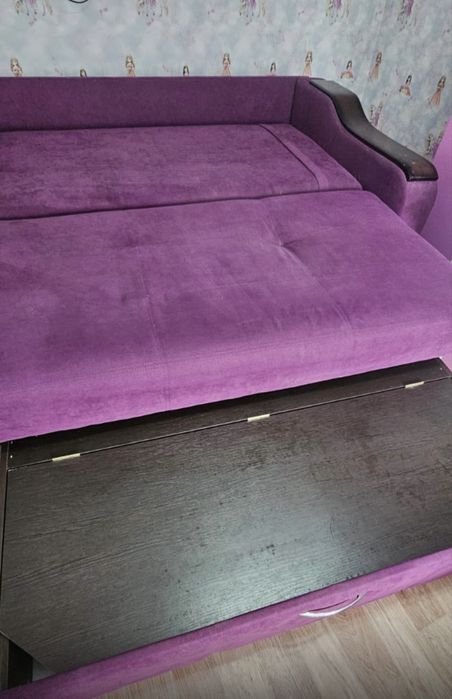 Продам диван в отличном состоянии