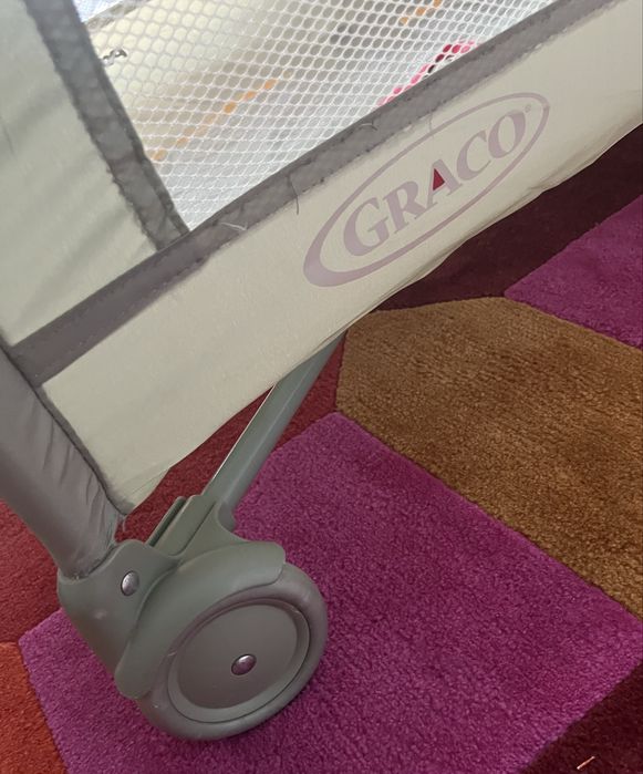 Детска сгъваема кошара Graco