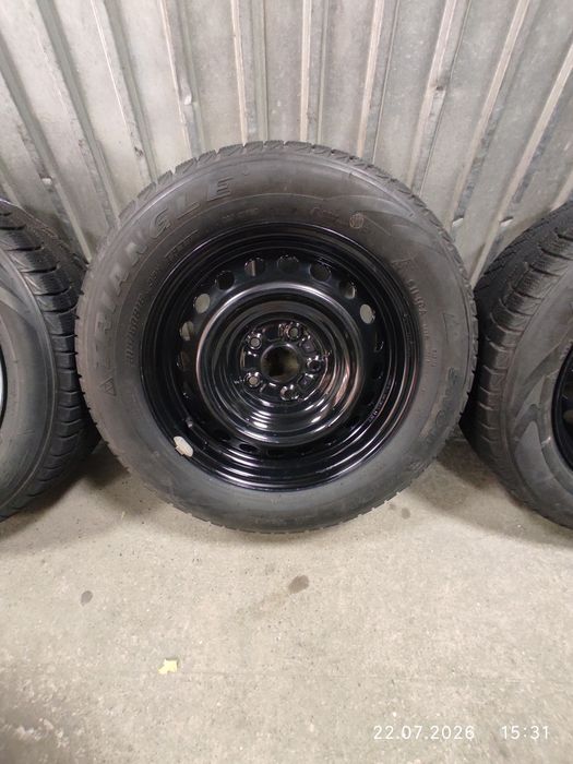 215/60R16 Triangle