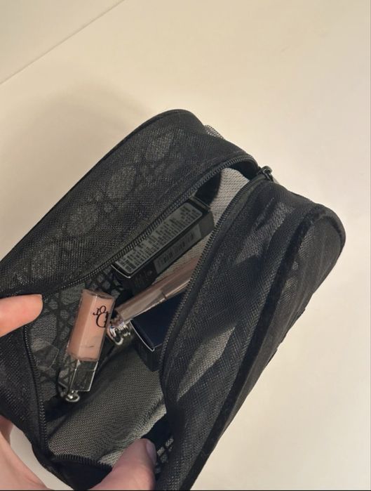 Portfard Dior / makeup bag