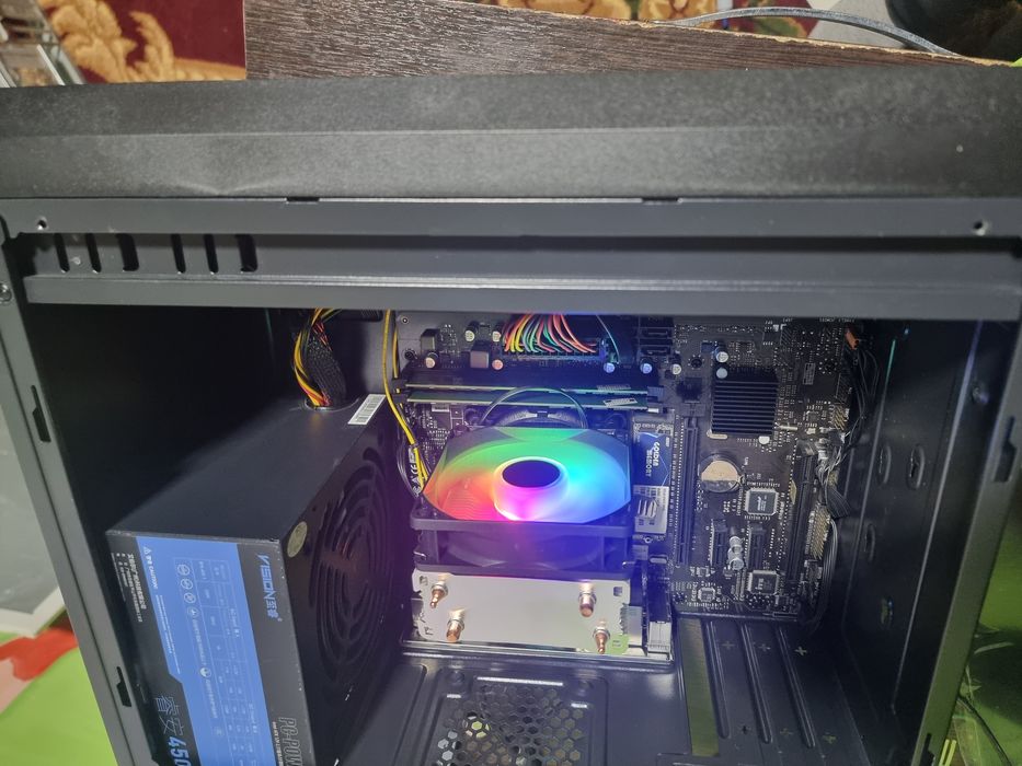 i5 10400 dd4 deyarli yangi kompyuter keysi