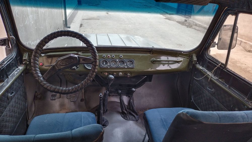 UAz 2002 состояние зу́р