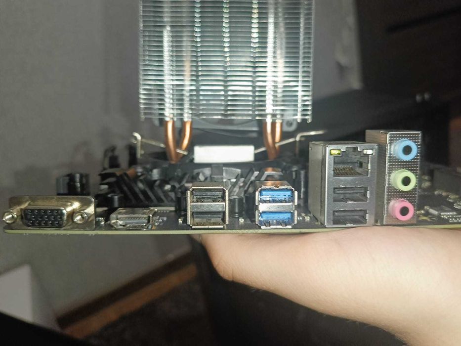 Материнская плата