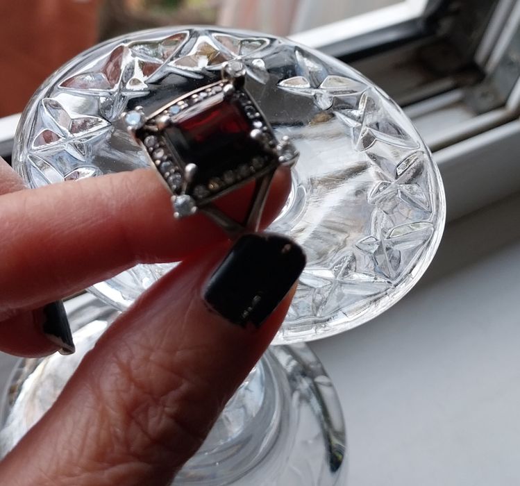 Кольцо серебро 925 проба гранат