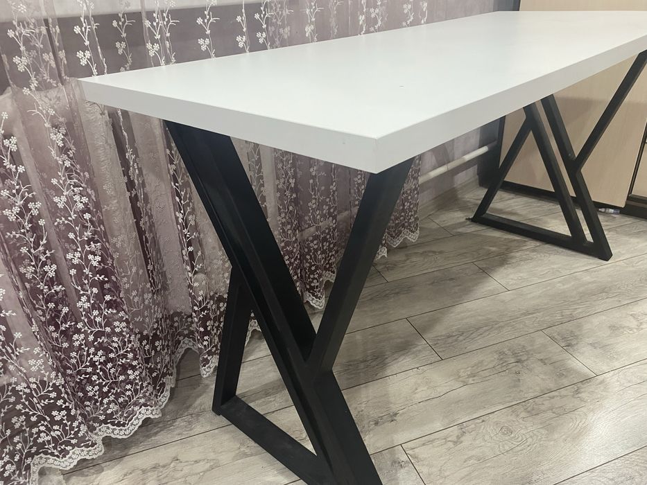 Продам Стол компьютерный