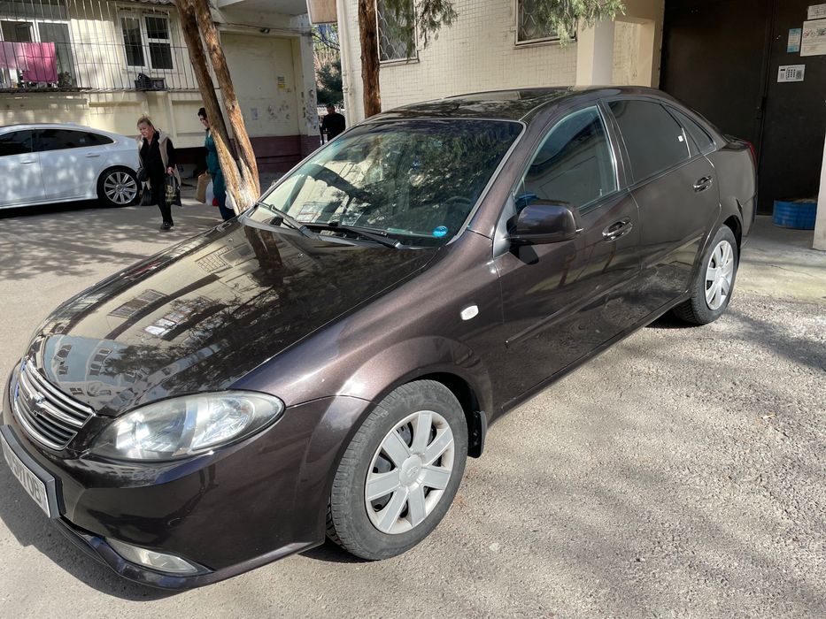 Продам свою gentra avtomat 3 позиция