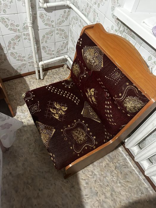 Кухонная скамья со спинкой